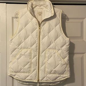 J. Crew white quilted vest, M